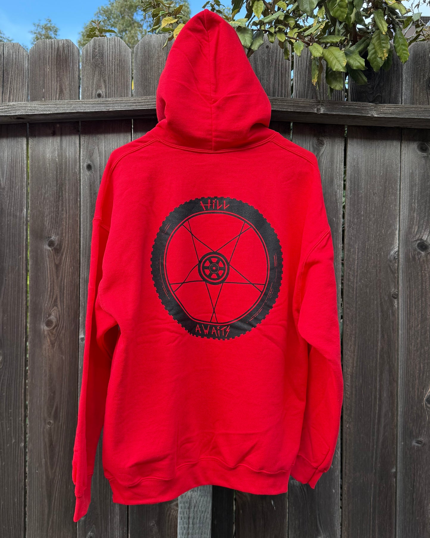 Hill awaits “Pentaspoke” hoodie