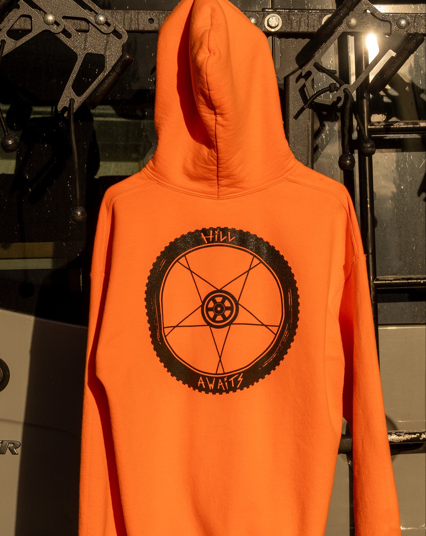 Hill awaits “Pentaspoke” hoodie